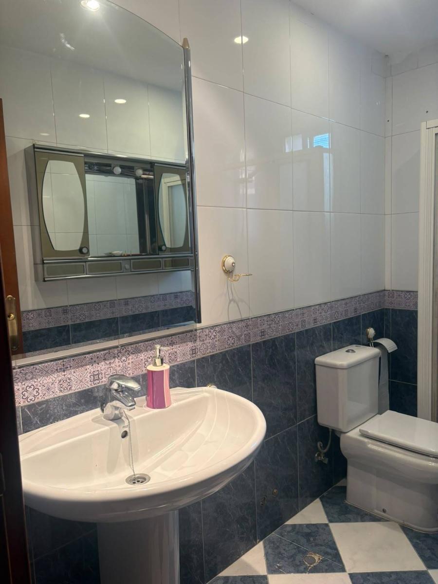 Flat for Rent in Granada