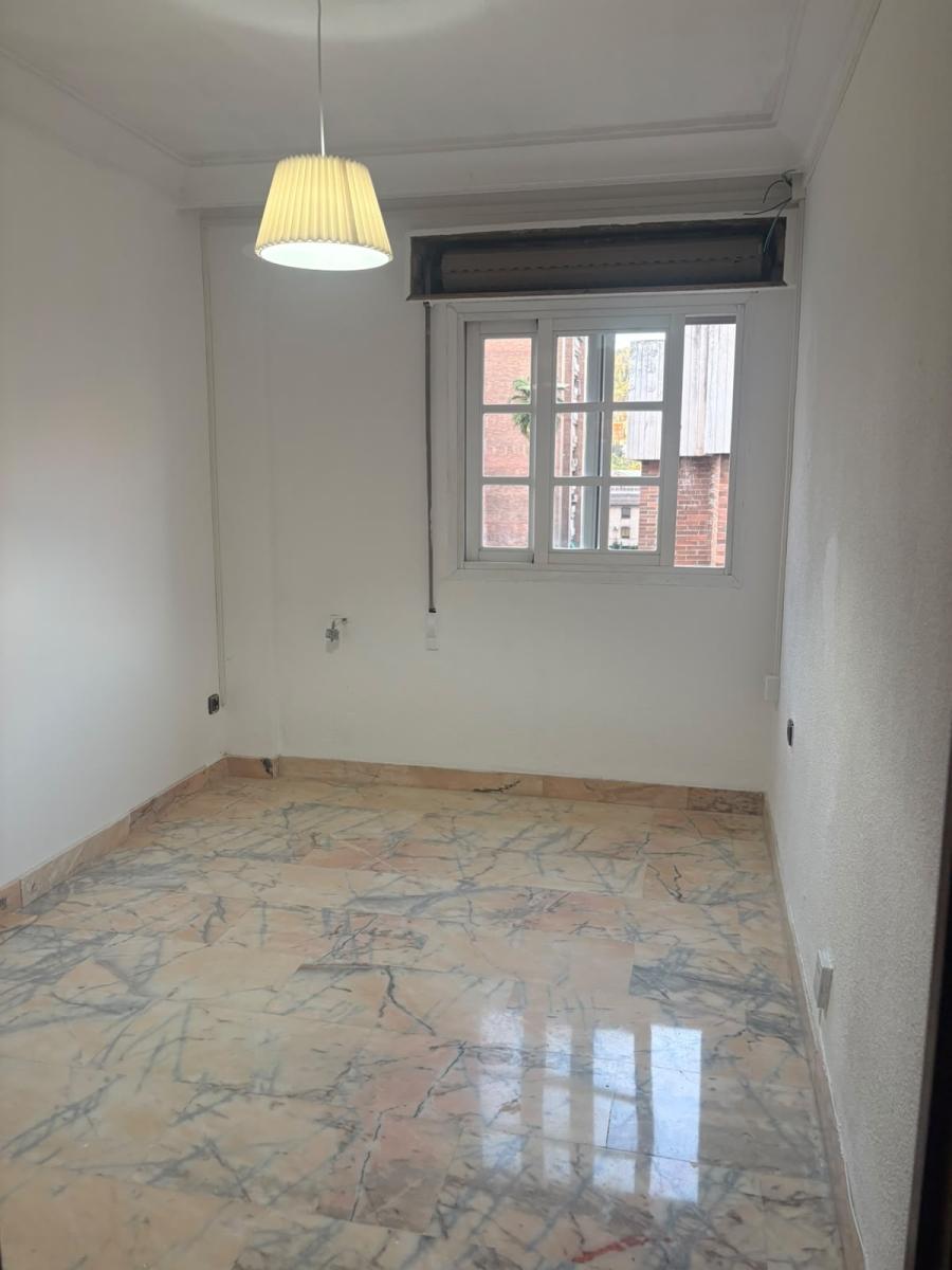 Flat for Rent in Granada