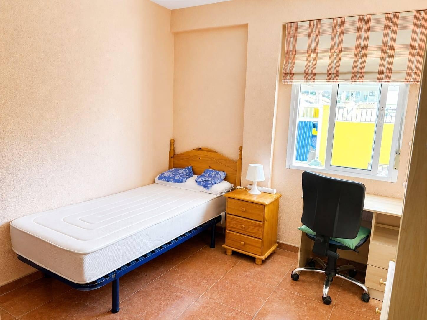 Flat for Rent in Granada