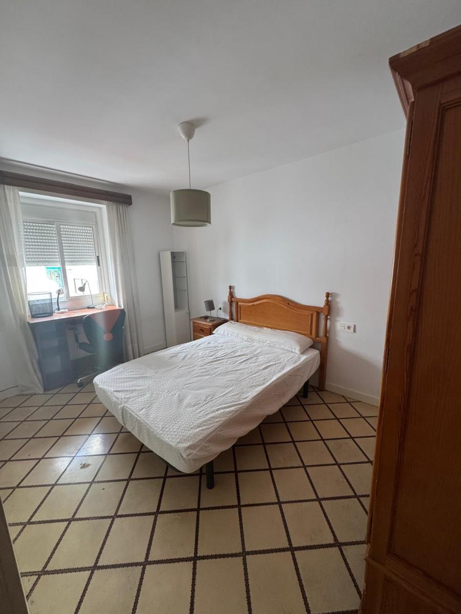Flat for Rent in Granada