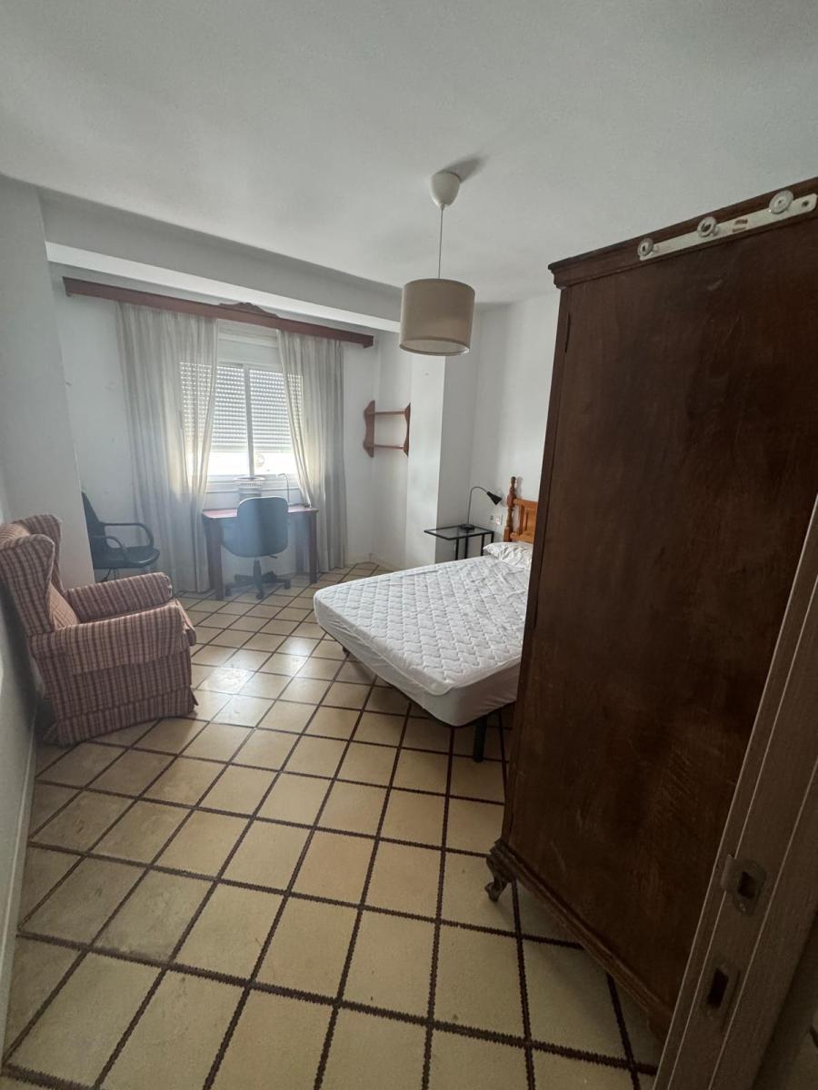 Flat for Rent in Granada