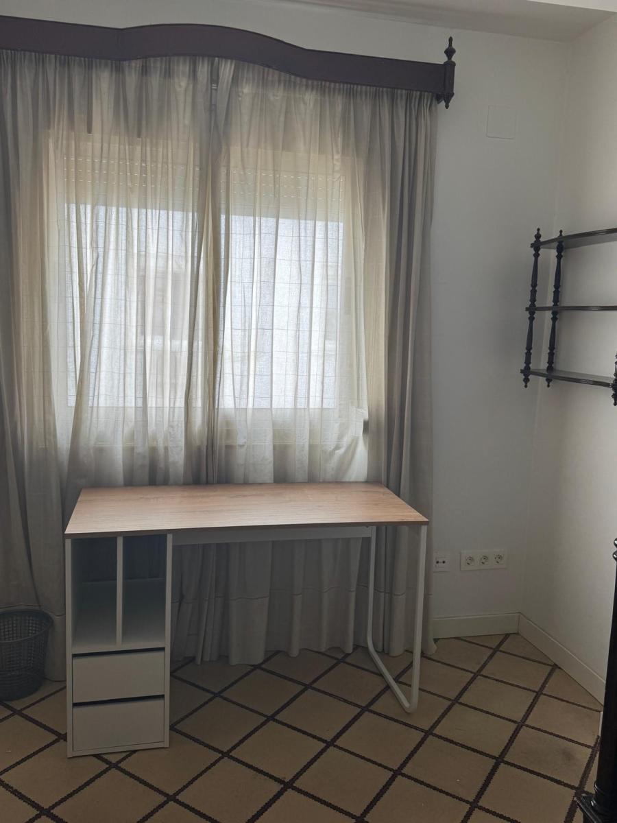 Flat for Rent in Granada