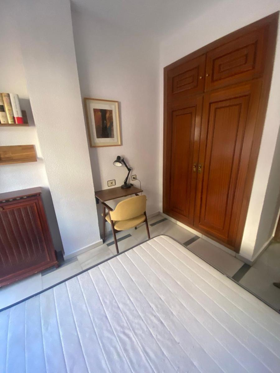 Flat for Rent in Granada