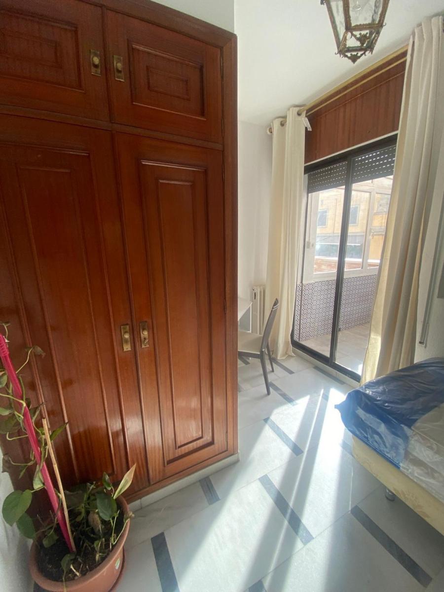 Flat for Rent in Granada