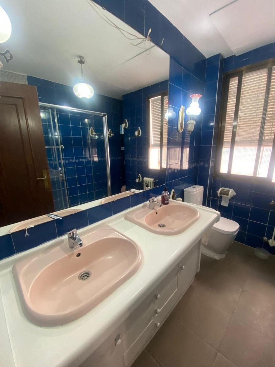 Flat for Rent in Granada