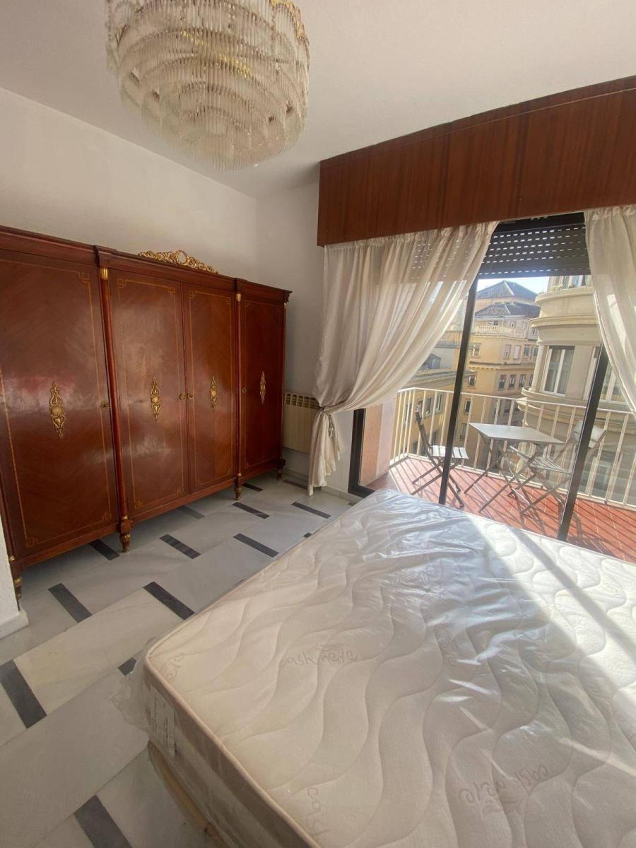 Flat for Rent in Granada