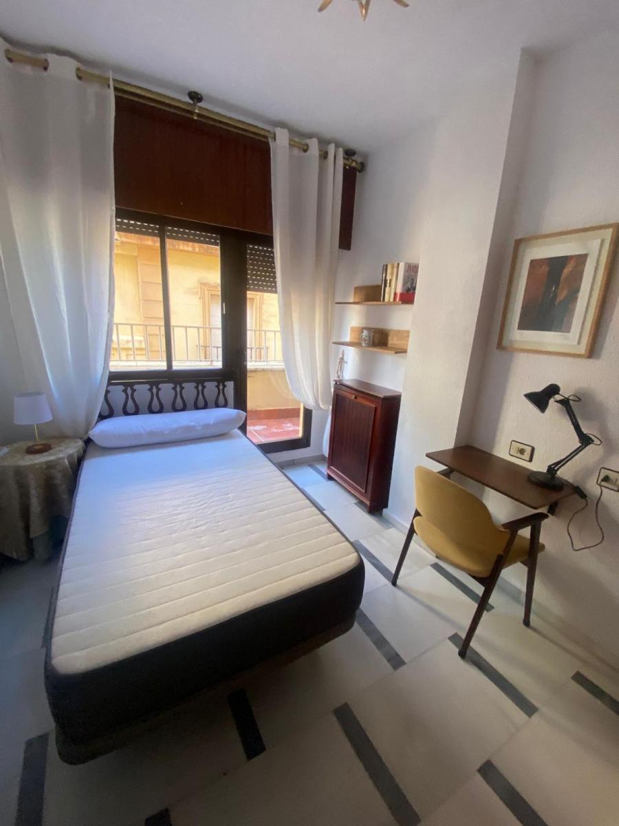 Flat for Rent in Granada
