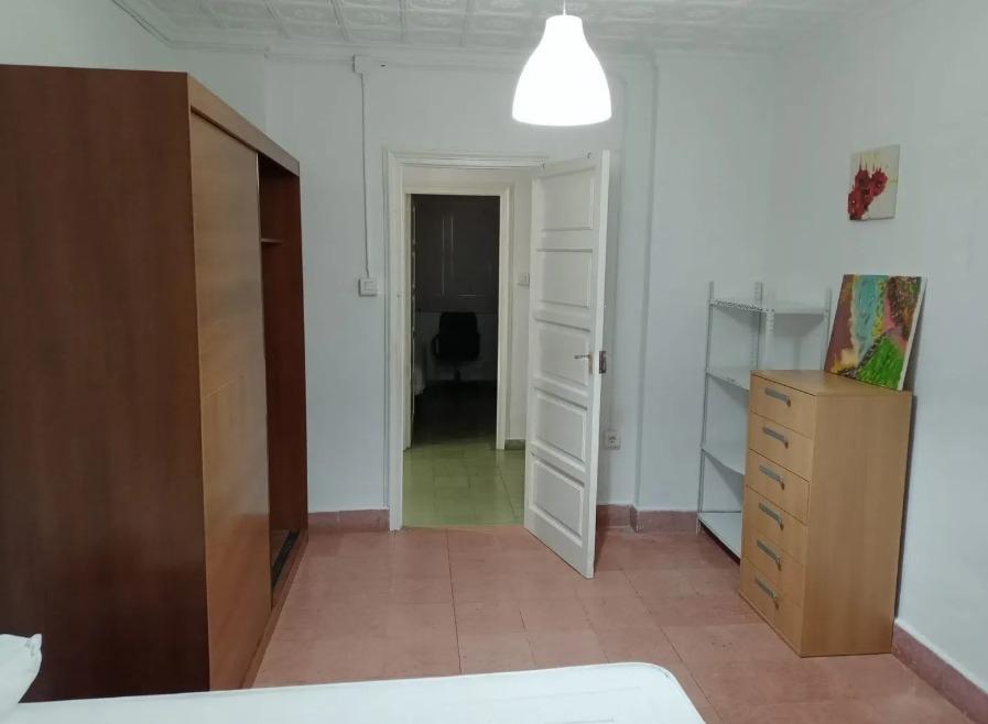 Flat for Rent in Granada