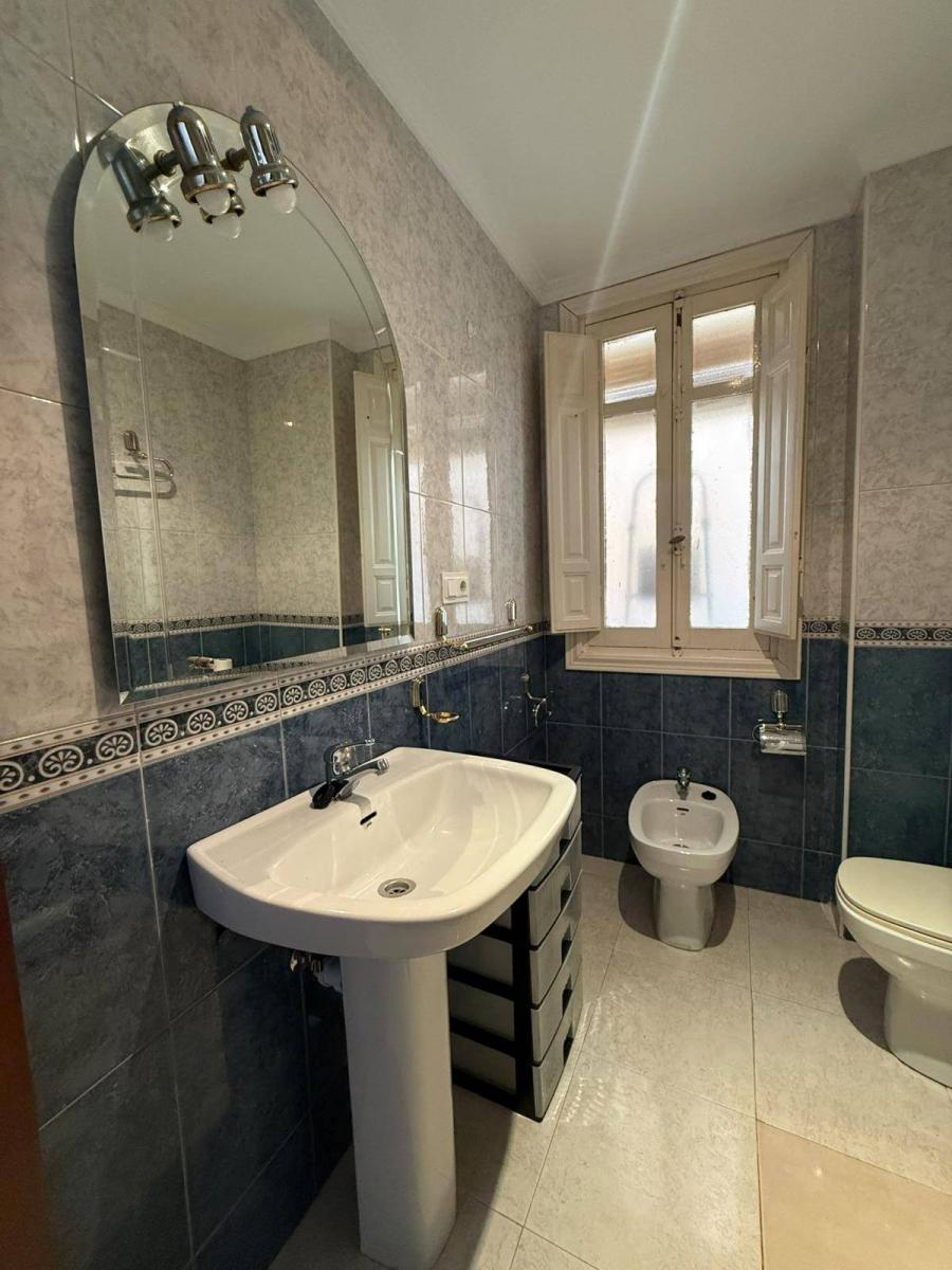 Flat for Sale in Granada