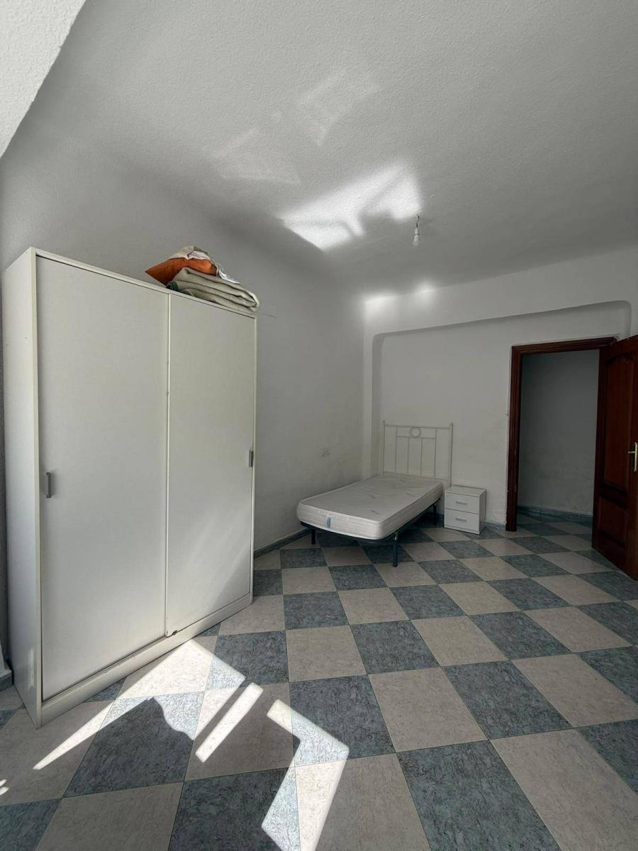 Flat for Sale in Granada