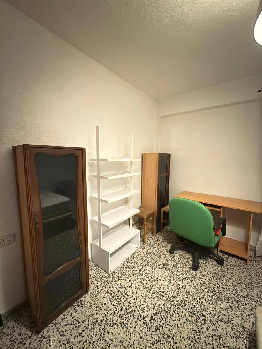 Flat for Rent in Granada