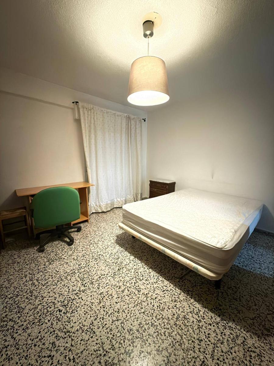Flat for Rent in Granada