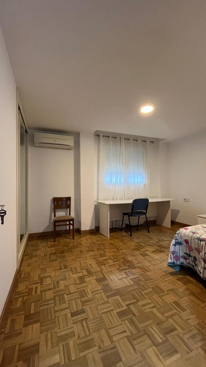 Flat for Rent in Granada