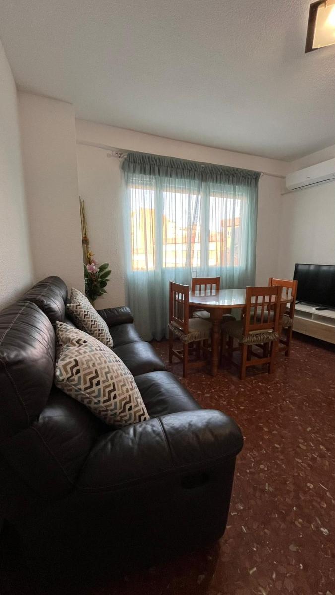 Flat for Rent in Granada