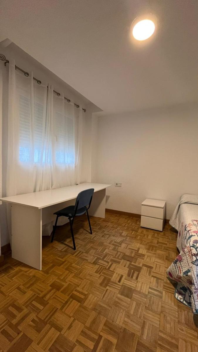 Flat for Rent in Granada