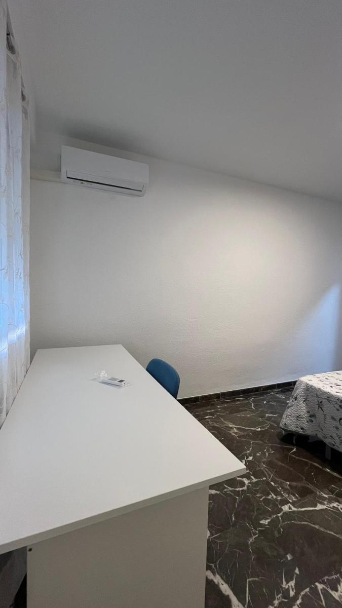 Flat for Rent in Granada