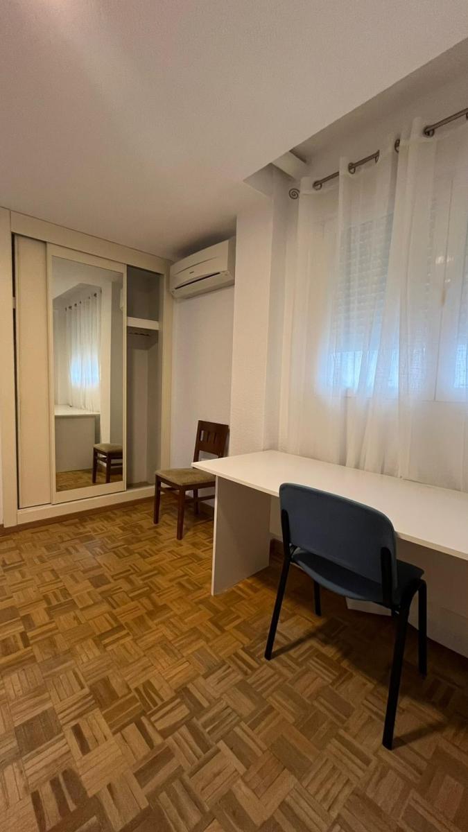 Flat for Rent in Granada
