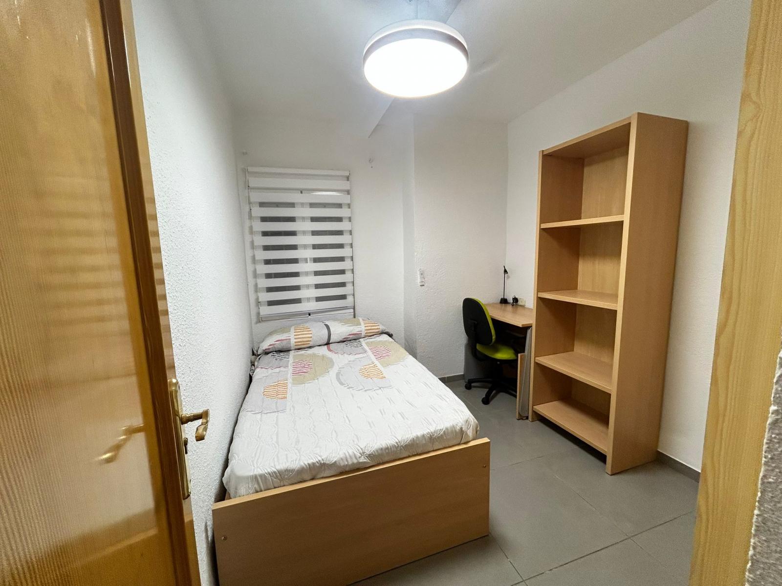Flat for Rent in Granada