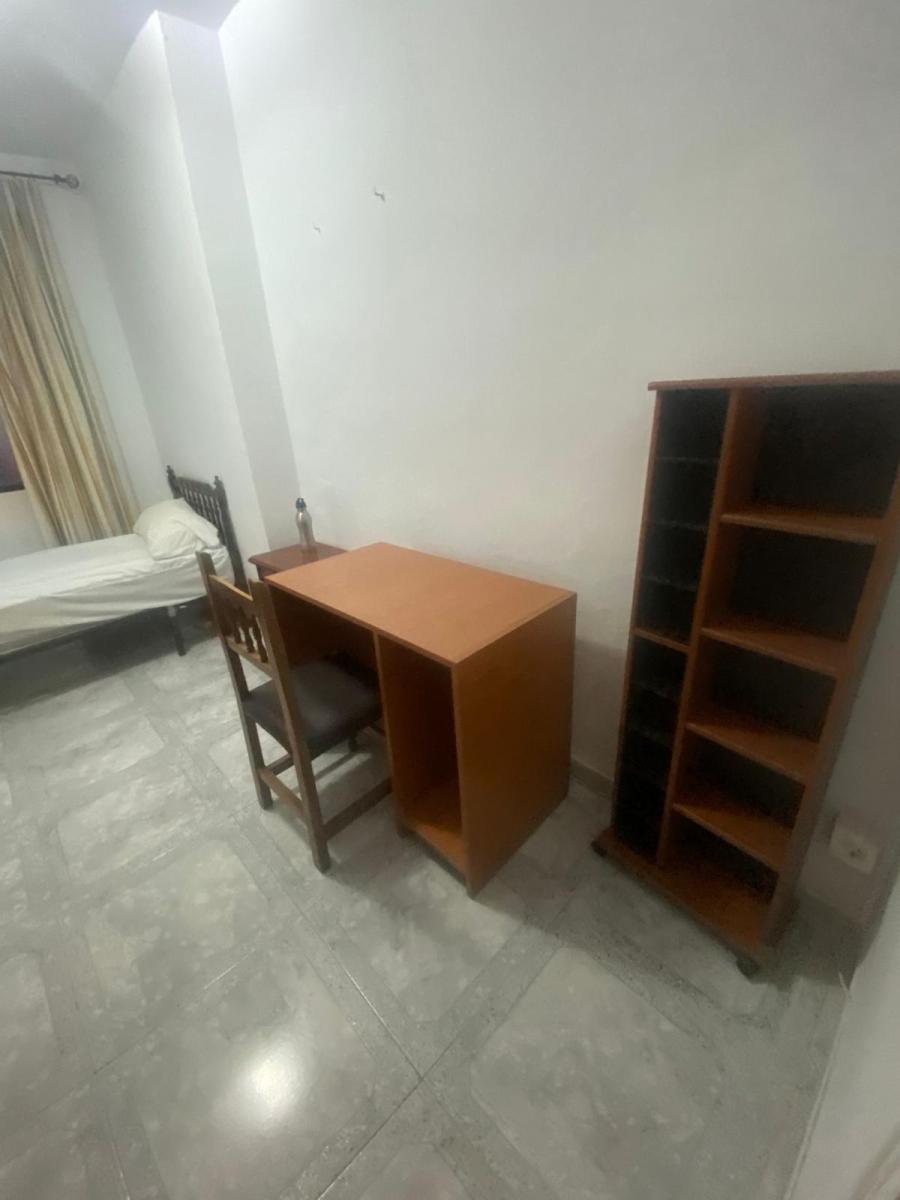 Flat for Rent in Granada