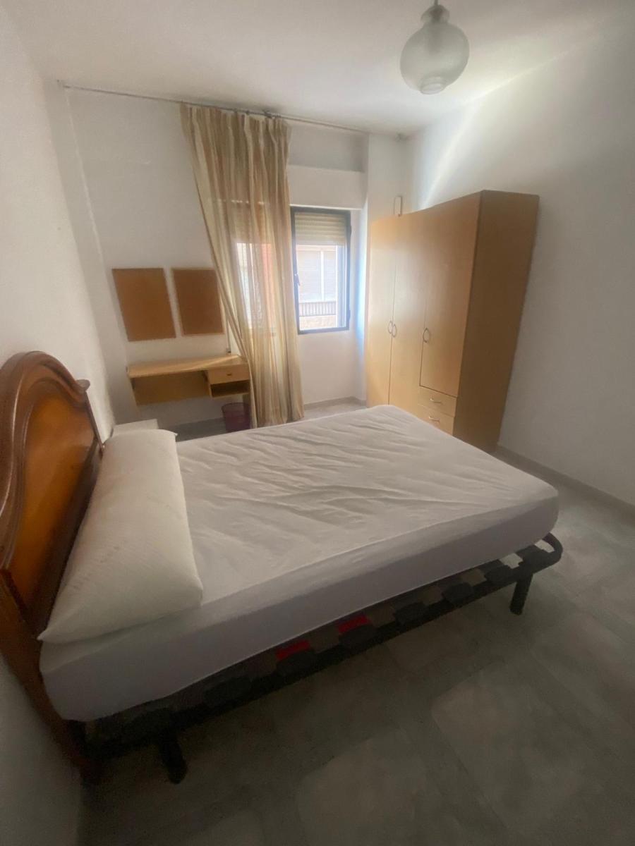 Flat for Rent in Granada