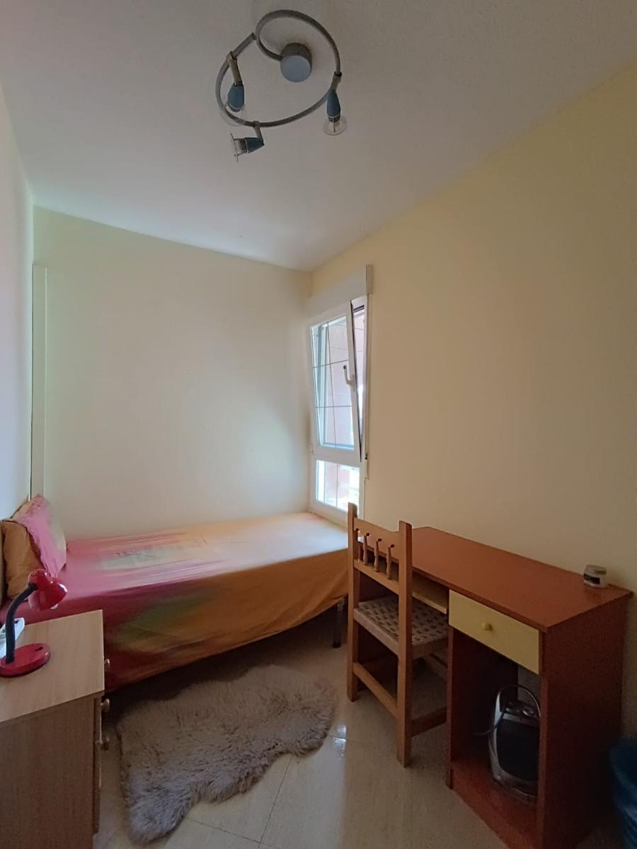 Flat for Rent in Granada