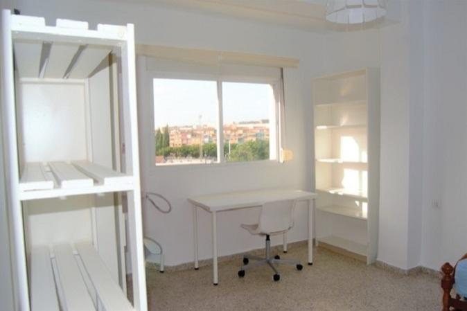 Flat for Rent in Granada