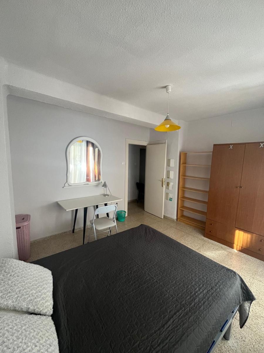 Flat for Rent in Granada