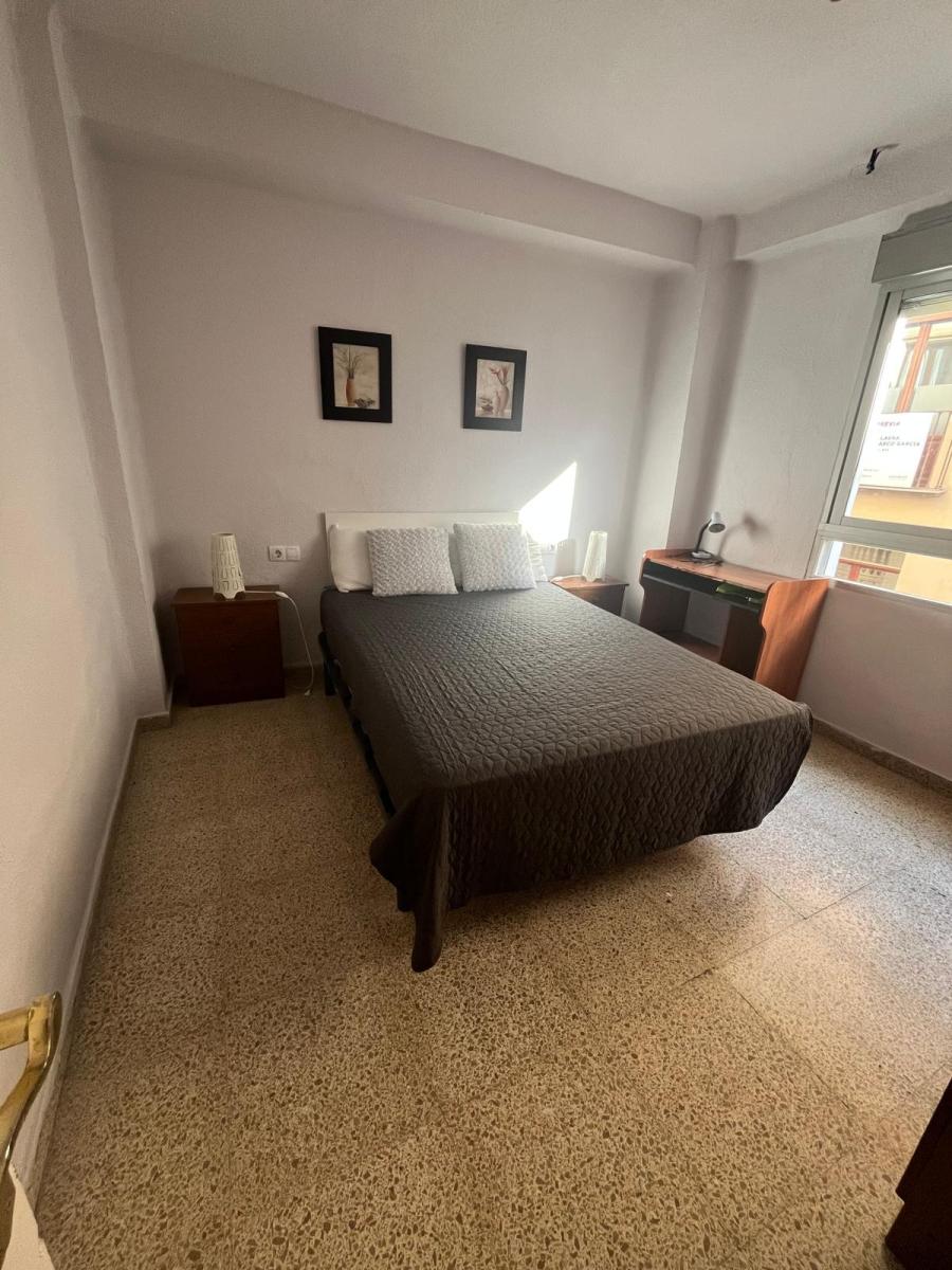 Flat for Rent in Granada