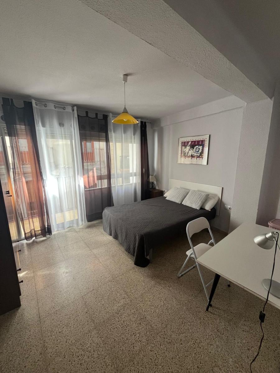 Flat for Rent in Granada
