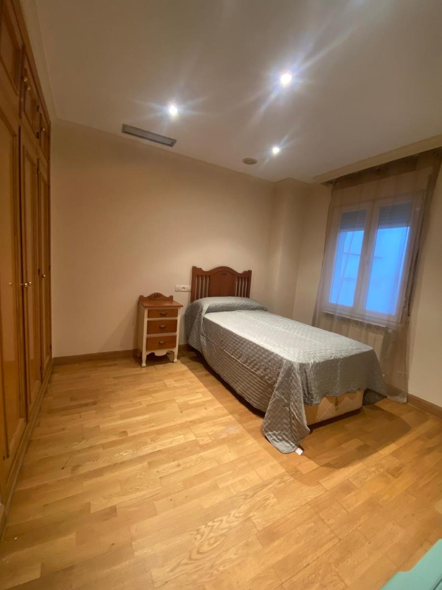 Flat for Rent in Granada