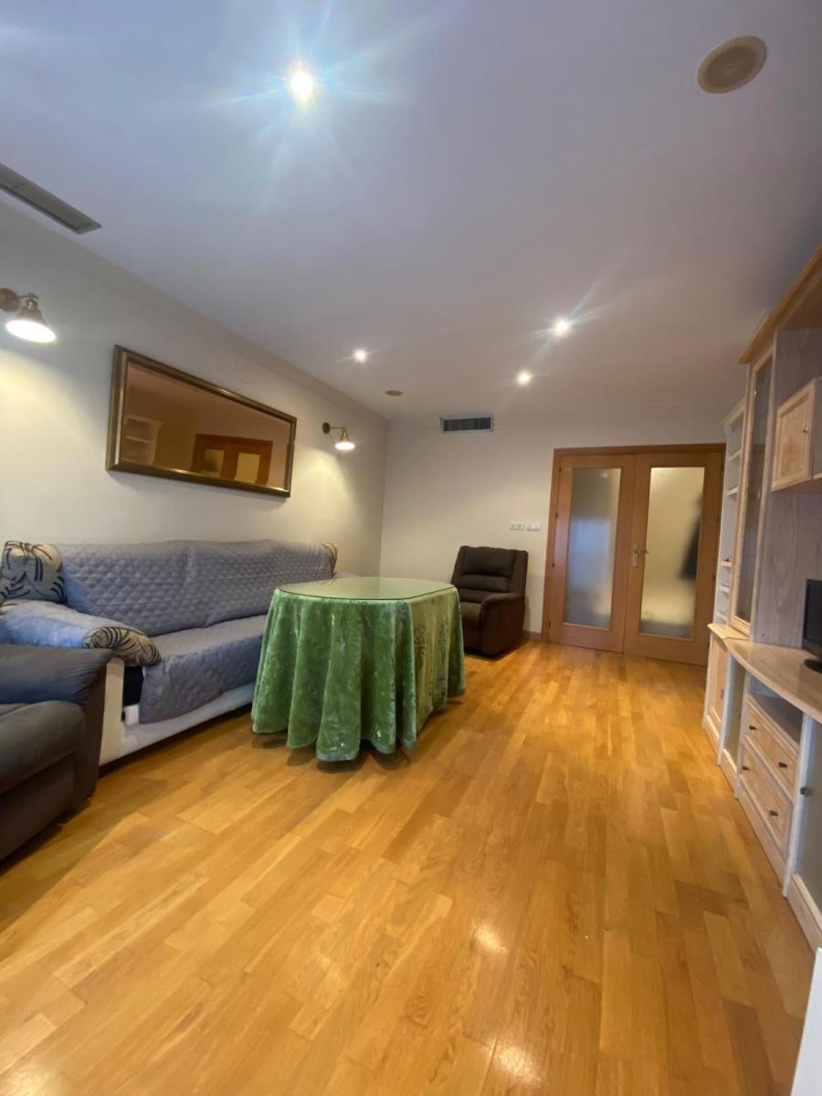 Flat for Rent in Granada
