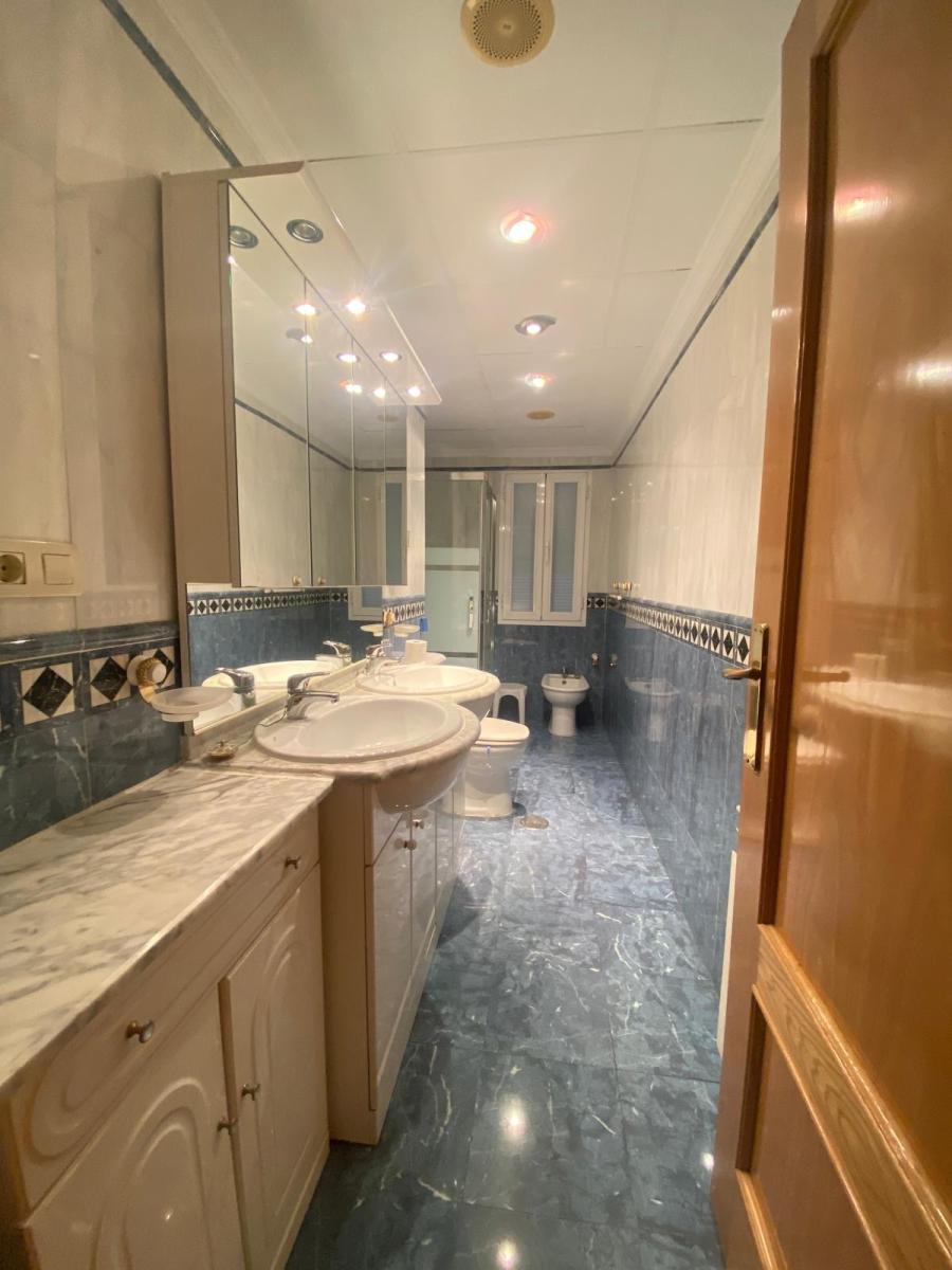 Flat for Rent in Granada