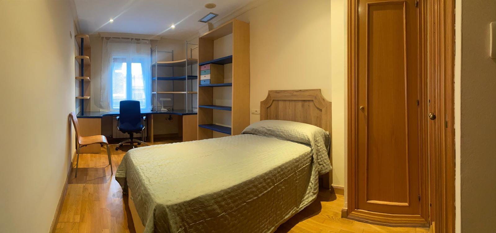 Flat for Rent in Granada