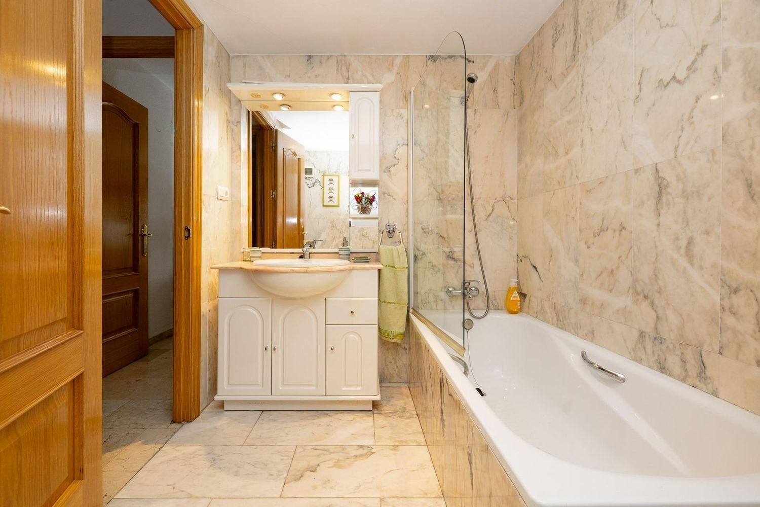 Flat for Rent in Granada