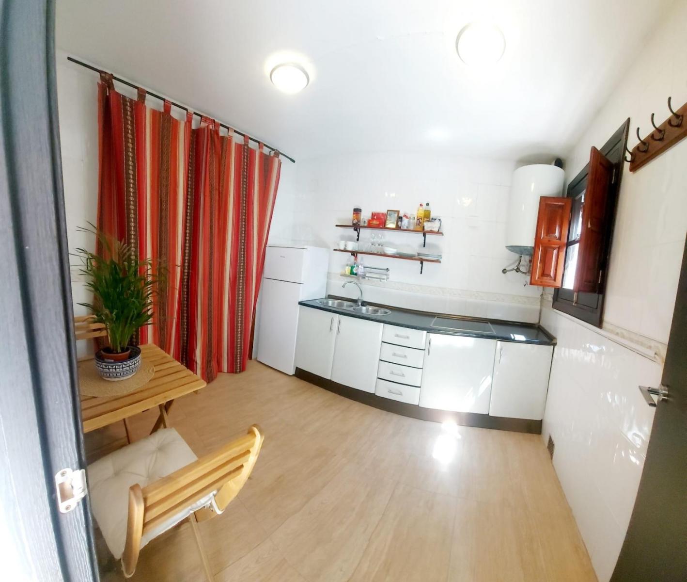 House for Rent in Granada