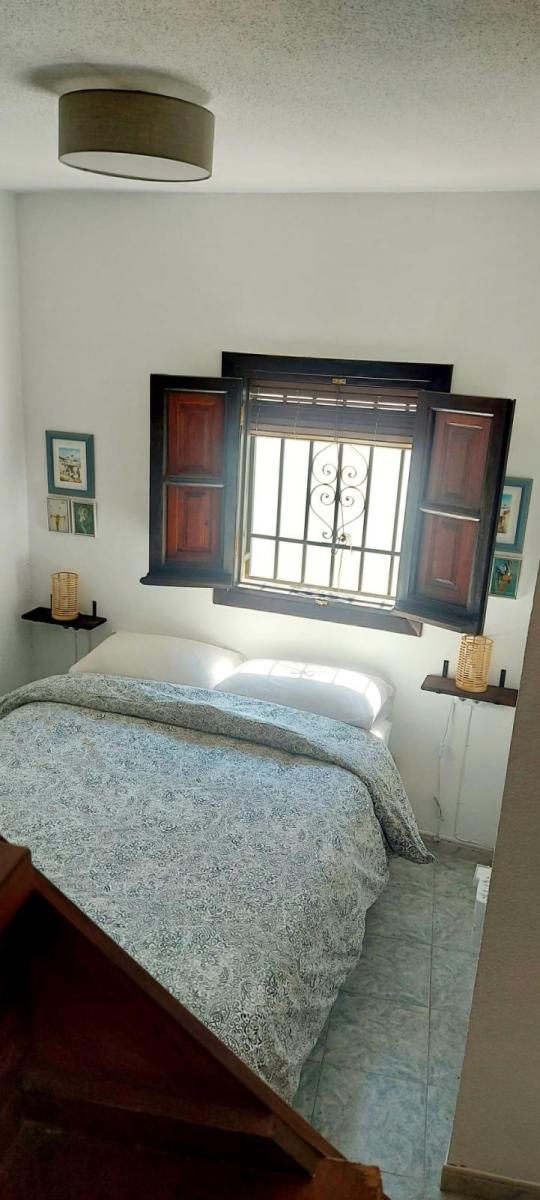 House for Rent in Granada