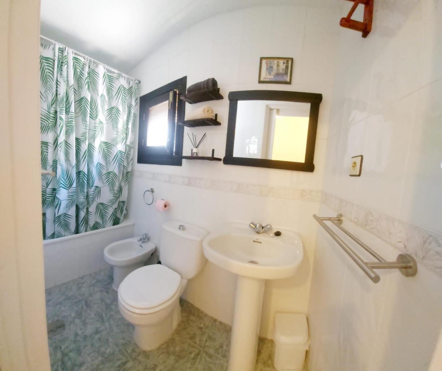 House for Rent in Granada