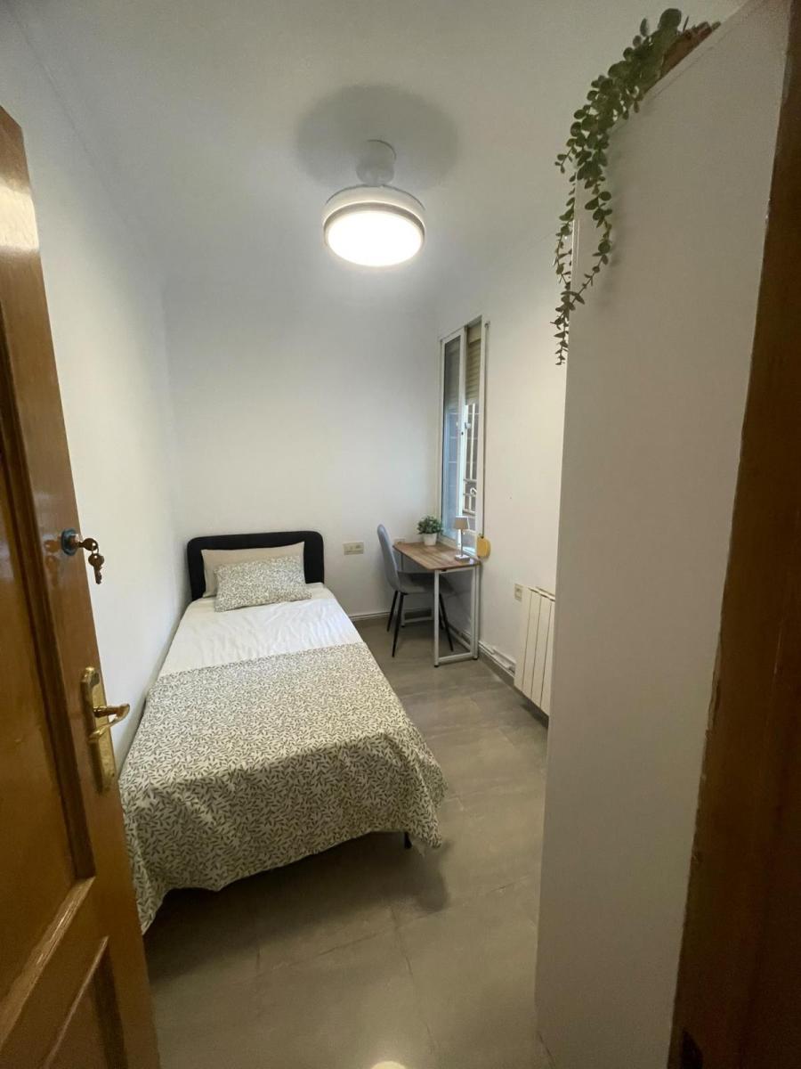 Flat for Rent in Granada