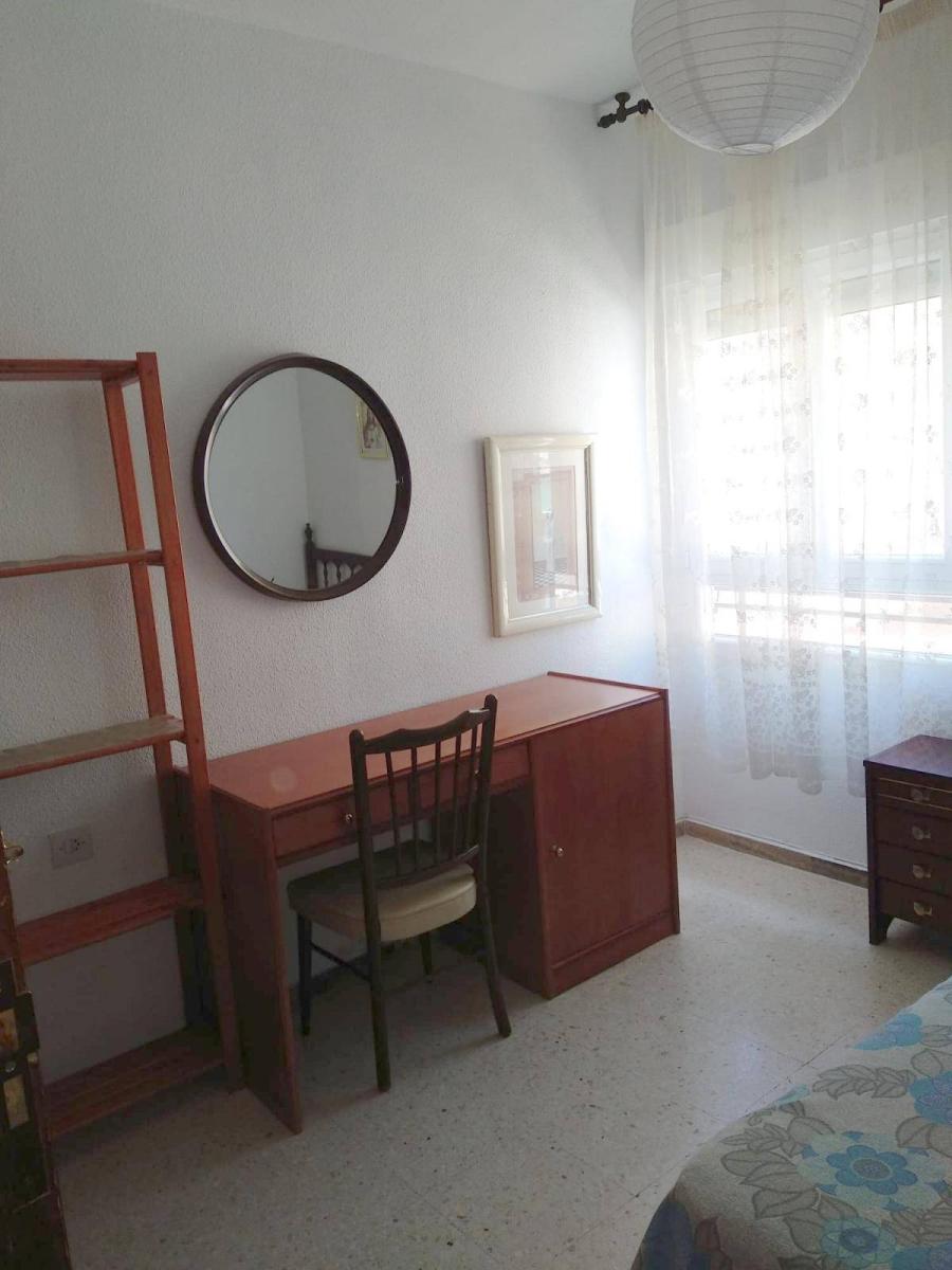 Flat for Rent in Granada