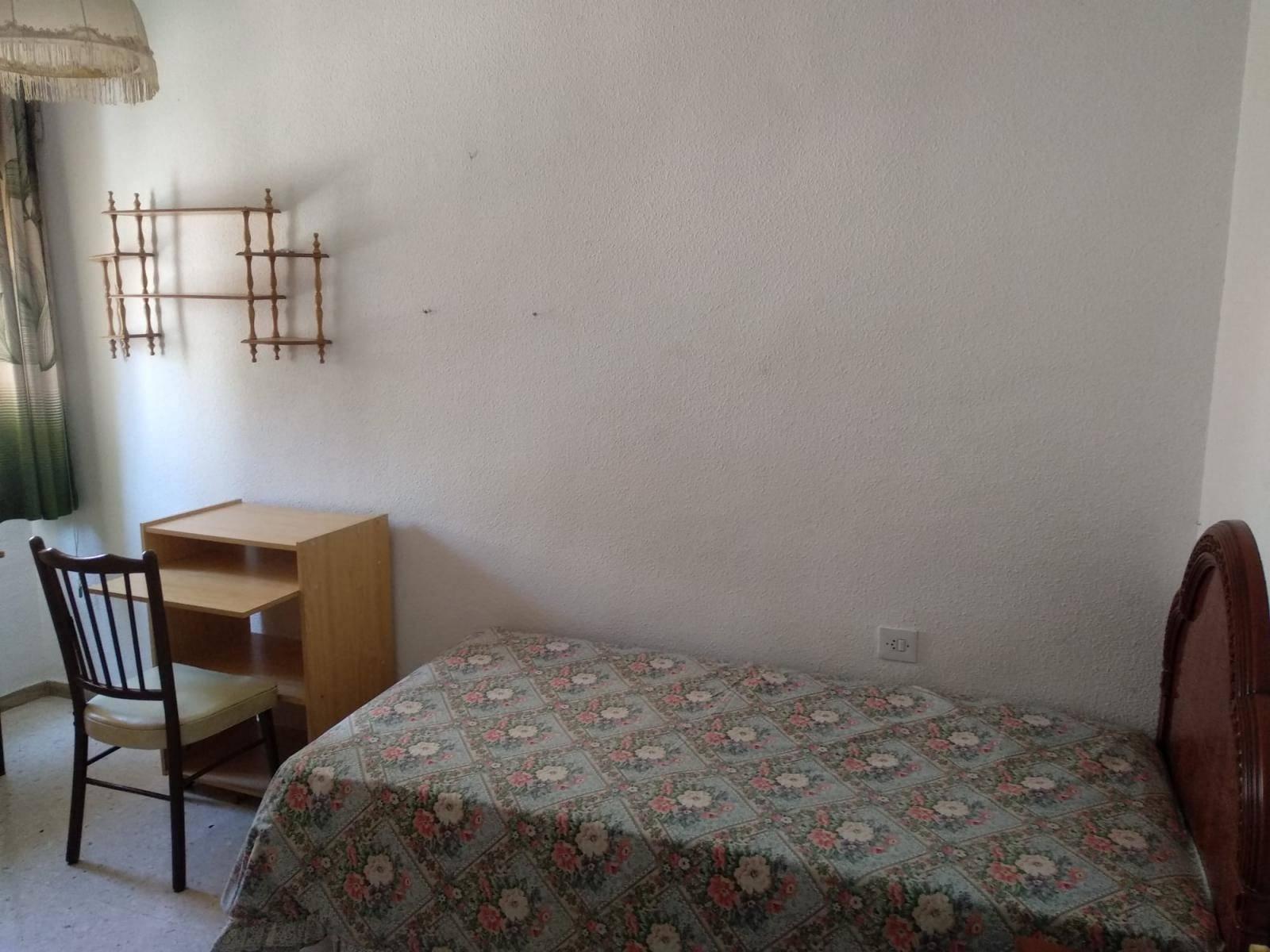 Flat for Rent in Granada