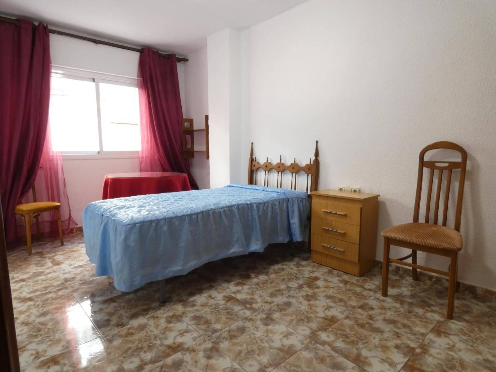 Flat for Rent in Granada
