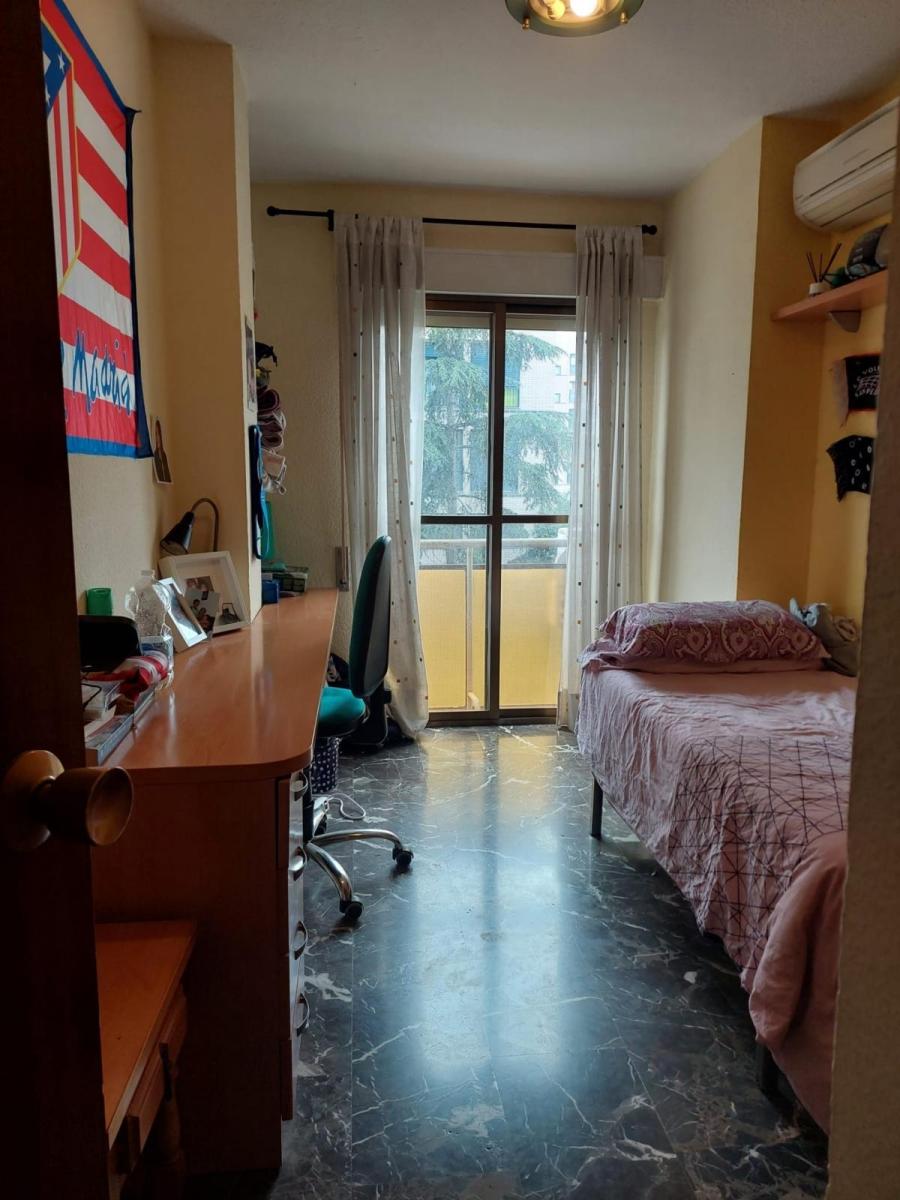 Flat for Rent in Granada