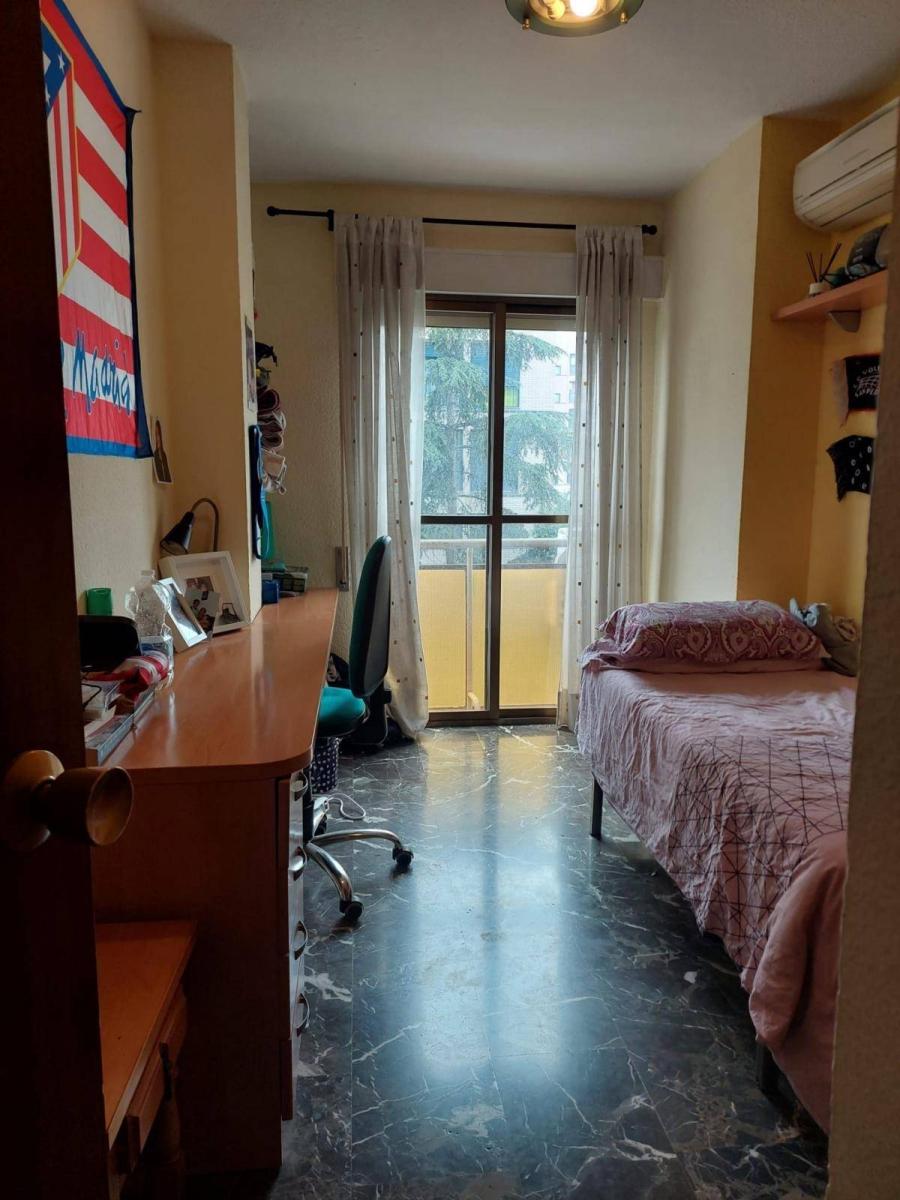 Flat for Rent in Granada