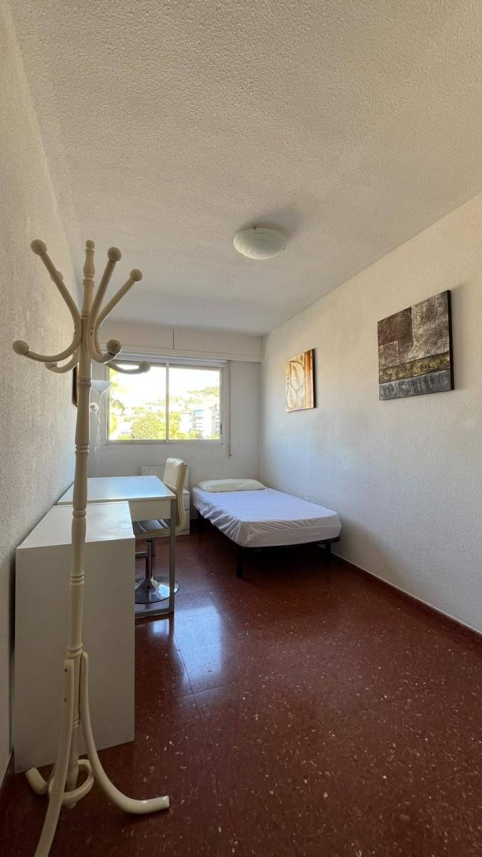 Flat for Rent in Granada