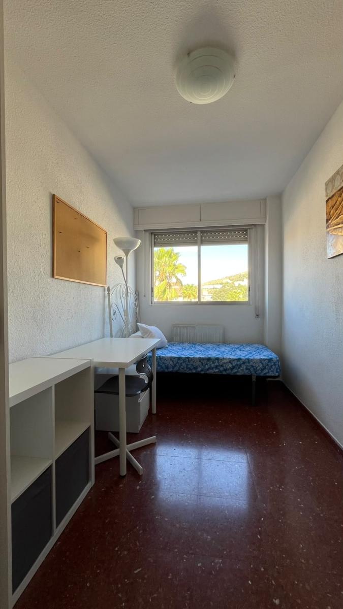 Flat for Rent in Granada