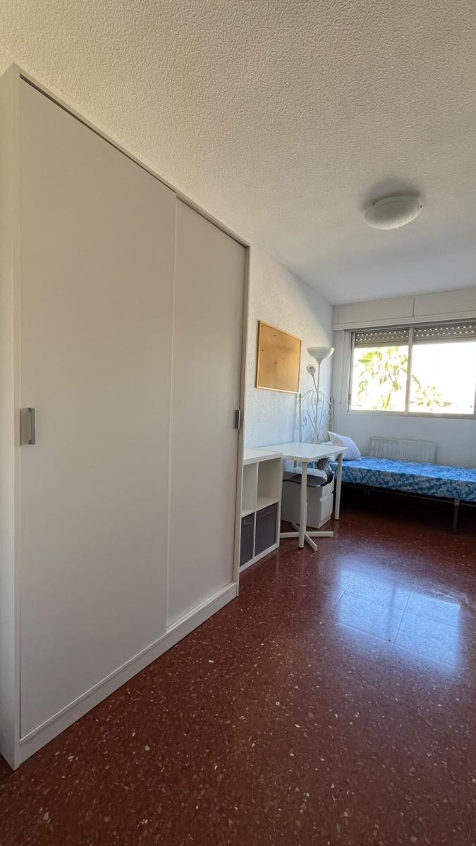 Flat for Rent in Granada