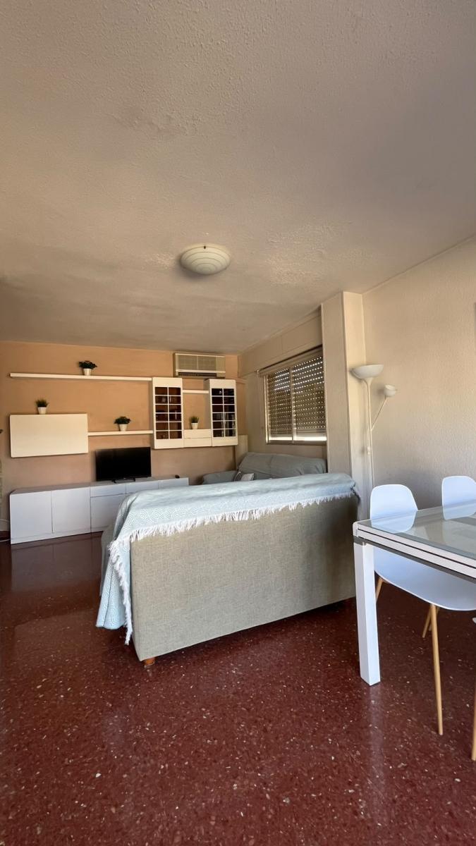 Flat for Rent in Granada