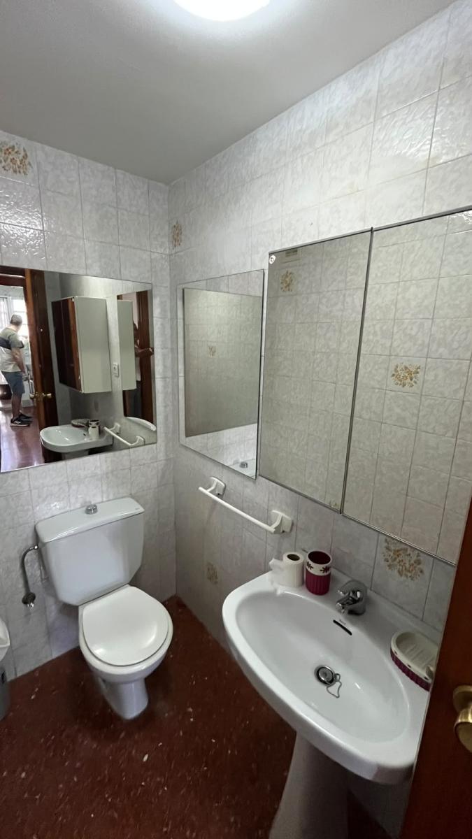 Flat for Rent in Granada