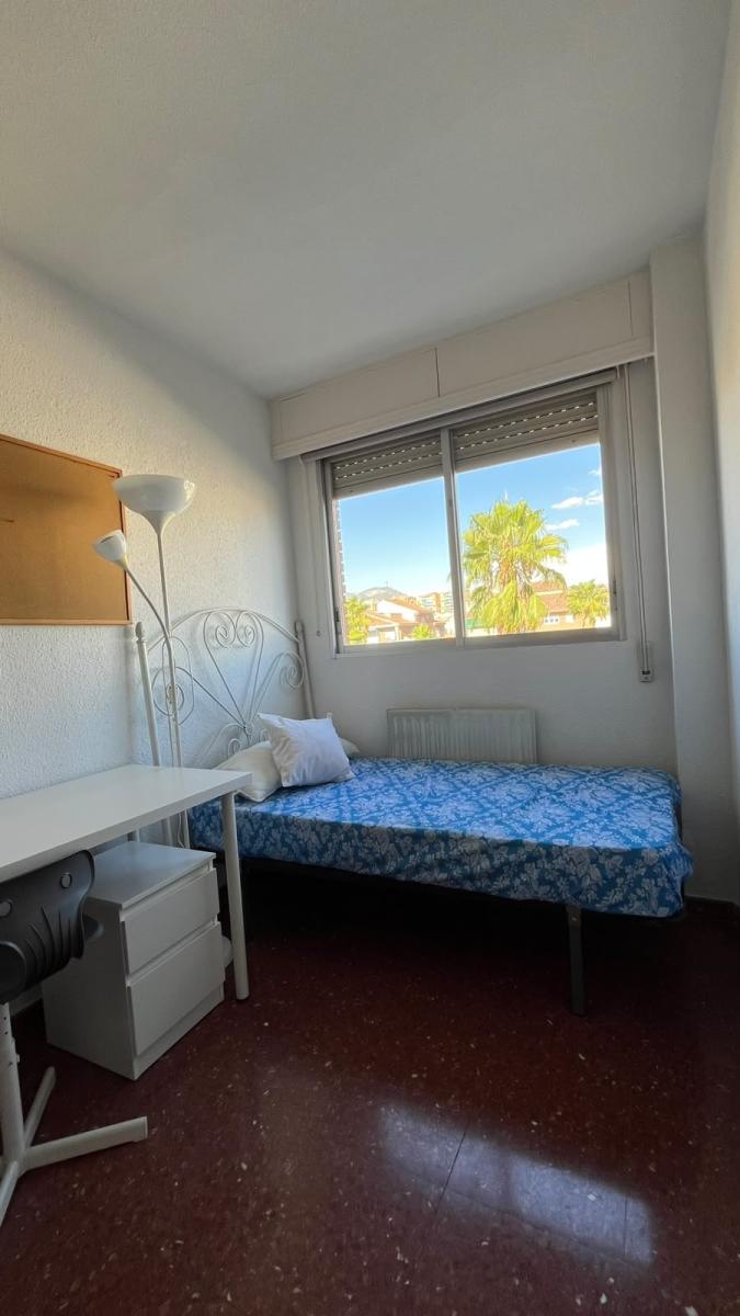 Flat for Rent in Granada
