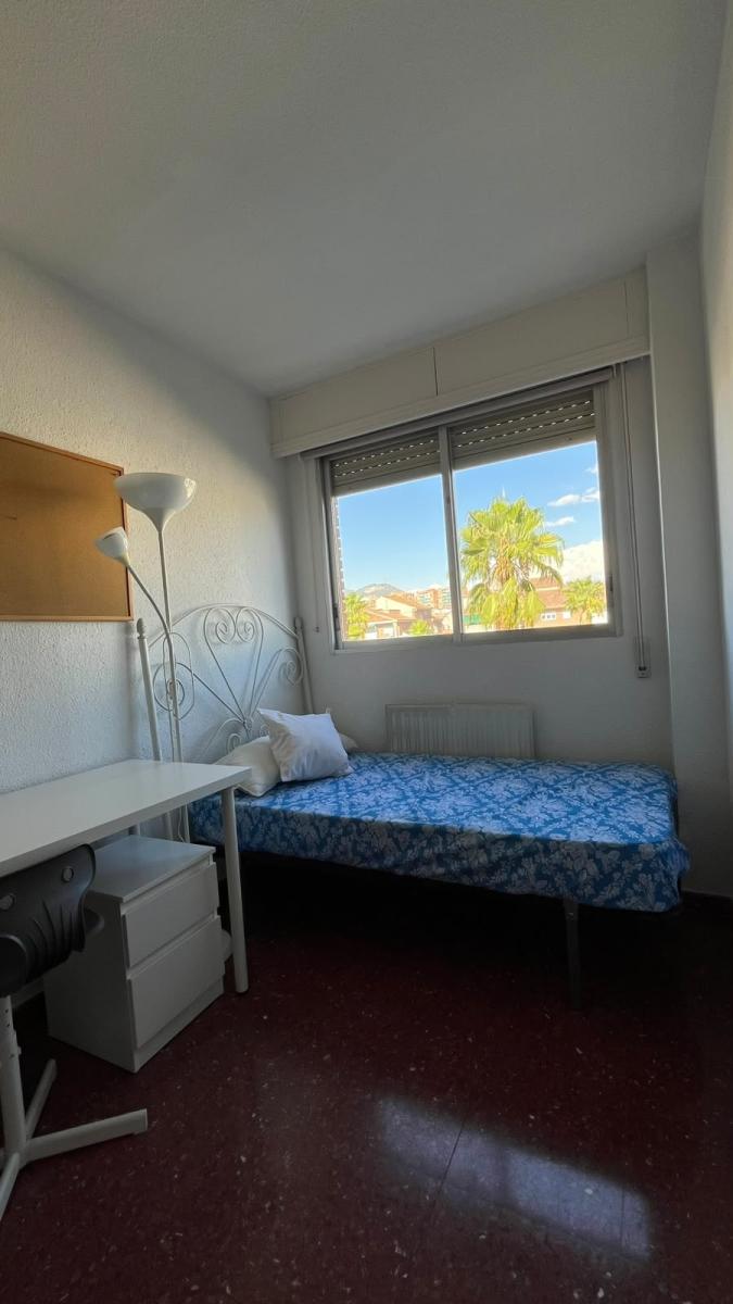 Flat for Rent in Granada